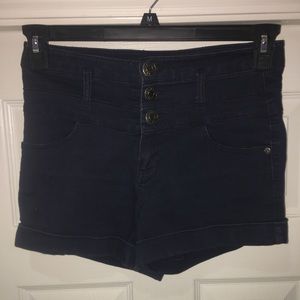 HIGH WAISTED DENIM SHORTS